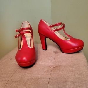 Vintage 50s pin-up girl red Mary Jane's